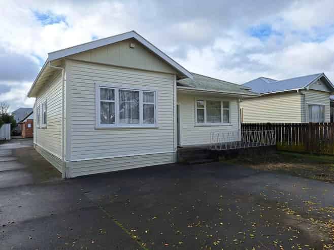 21 Worcester Street, West End