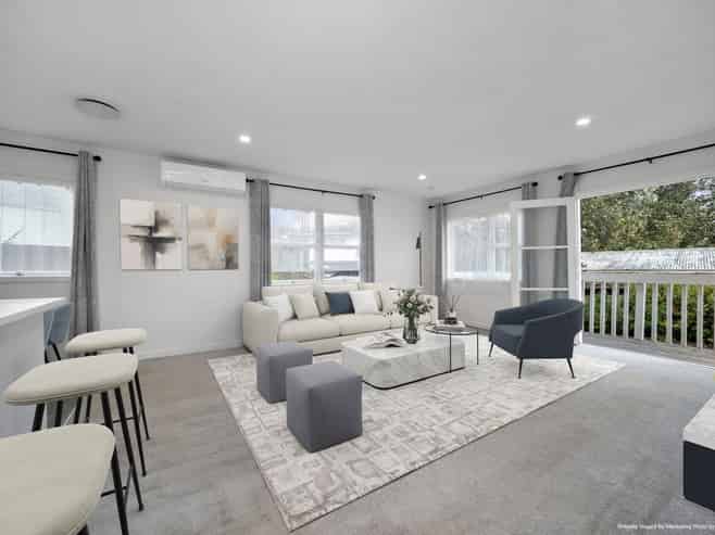 25A Hewlett Road, Massey