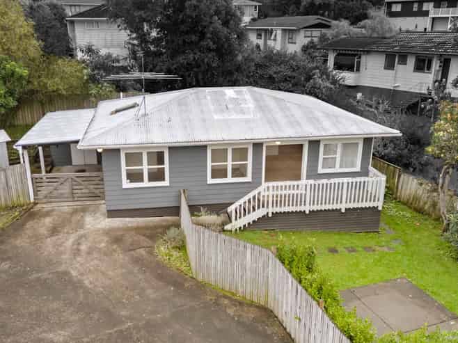 25A Hewlett Road, Massey