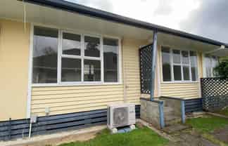 2/555 Fergusson Drive, Trentham
