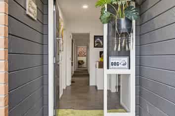 25 Wellington Street, Ashley