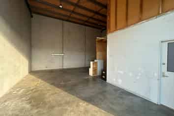 Great Value Industrial Unit - Secure Complex