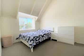 112B Norman Lesser Drive, Saint Johns