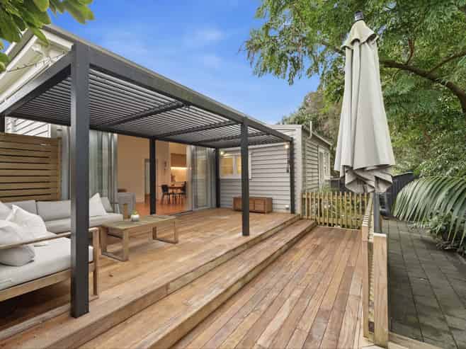 2/37 Panorama Road, Mount Wellington