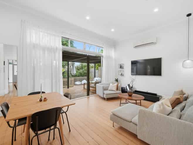 2/37 Panorama Road, Mount Wellington