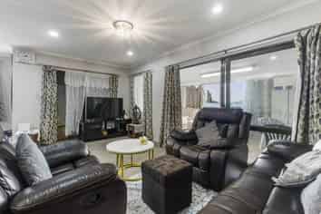 2/331 Weymouth Road, Weymouth