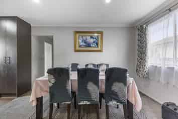2/331 Weymouth Road, Weymouth