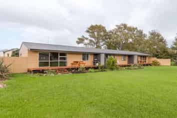 75 Pottery Lane, Coromandel