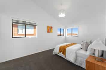 85 Pupuke Road, Northcote