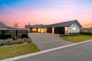 23 Ridgeland Way, West Melton