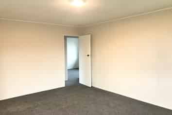 17A Leslie Place, Deanwell