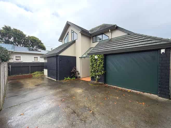 15A Puriri Street, Woburn