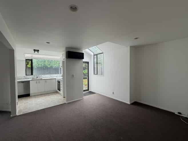 15A Puriri Street, Woburn