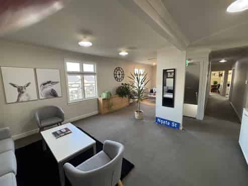 Affordable office with premium presence