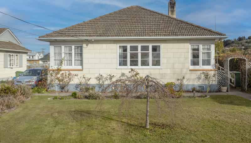 11 Farnham Street, Oamaru