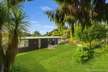 50 Gallagher Drive, Tairua