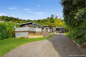 50 Gallagher Drive, Tairua