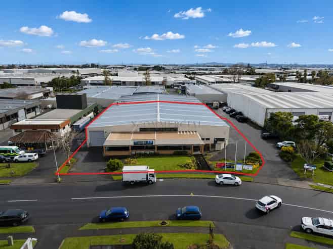 1,502sqm High Stud Warehouse + Mezzanine