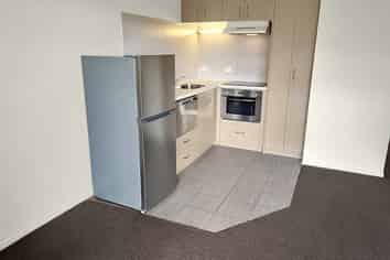 2T/3 Keystone Avenue, Mount Roskill