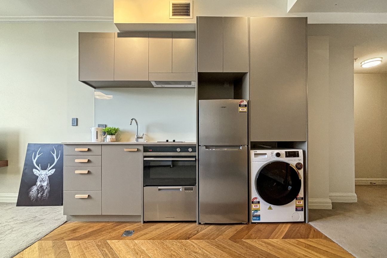 ***Welcome to Apartment 201 Chevron Suites*** - Més