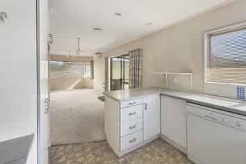 10  Wordsworth Place, Kensington