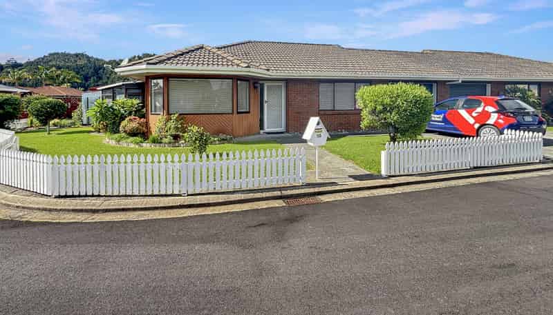 10  Wordsworth Place, Kensington
