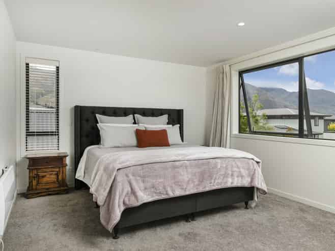 47 Tenby Street, Wanaka