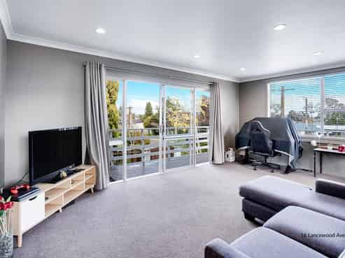 16 & 16A Lancewood Avenue, Melville