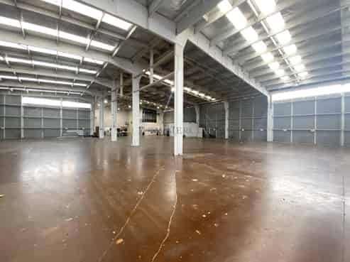 1,486 Prime Exposure on Neilson Street + Yard