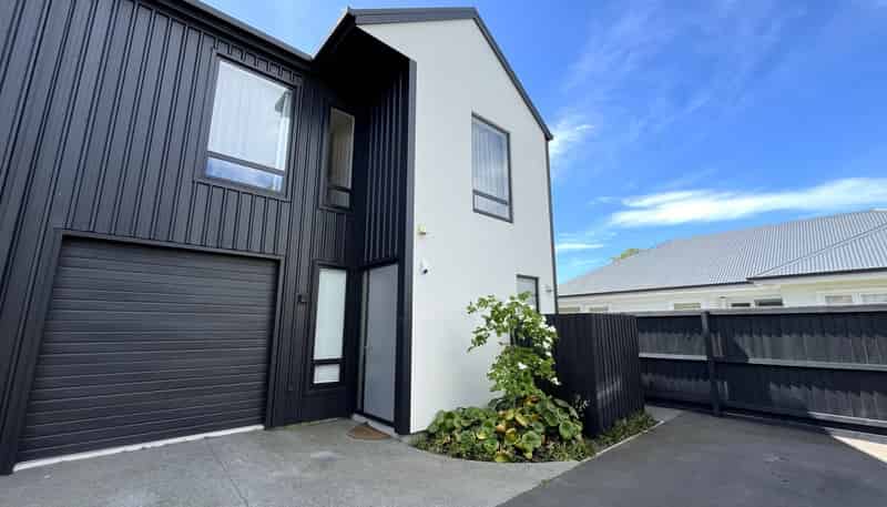 128 Warden St, Shirley