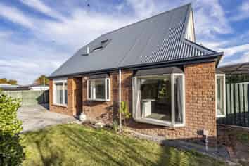 37 Farnborough Street, Aranui