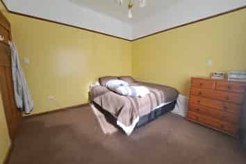 2 Heretaunga Street, Petone