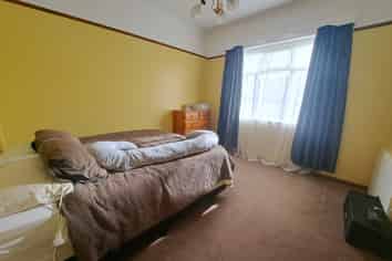2 Heretaunga Street, Petone