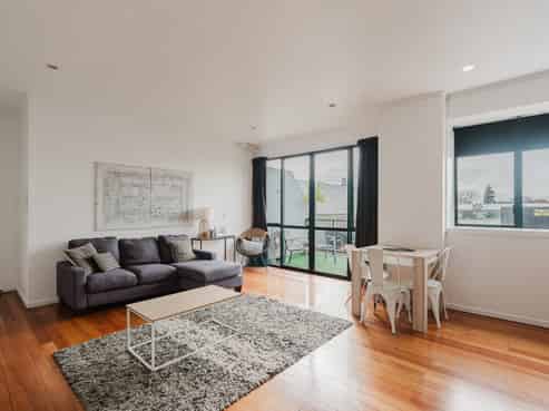 4/641 Victoria Street, Hamilton Central