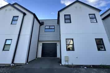 2/34  John Campbell Crescent, Hillmorton