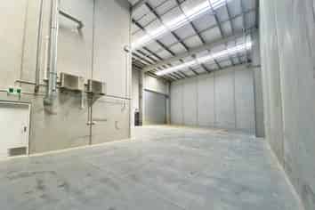HIGH-END WIRI SUBLEASE
