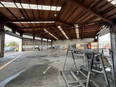 Drive Through Warehouse & Yard - 603sqm