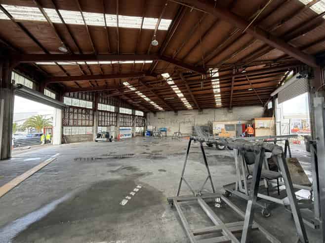 Drive Through Warehouse & Yard - 603sqm