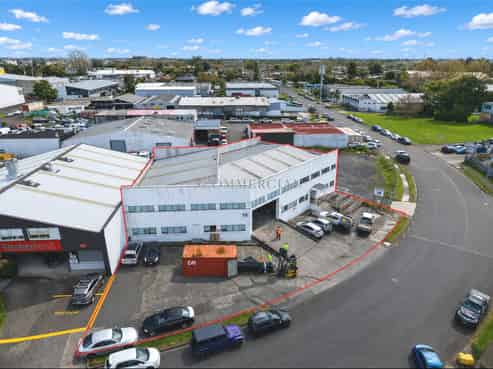 Drive Through Warehouse & Yard - 603sqm