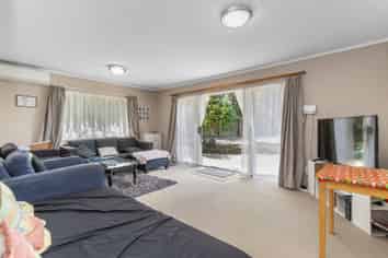 107a Lake Crescent, Hamilton Lake