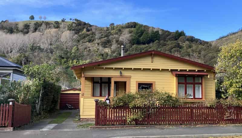37 Seymour Avenue, The Brook