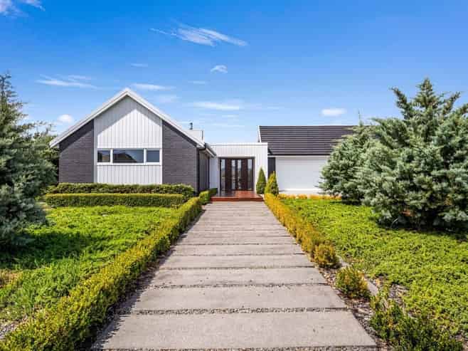 1 Moemoea Place, Cambridge
