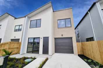 6 Coast Garden Drive, Hobsonville