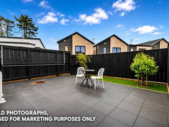48 Paretaiuru Crescent, Papakura