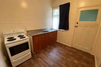 2/30 Worcester Street, West End