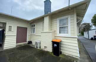 2/30 Worcester Street, West End