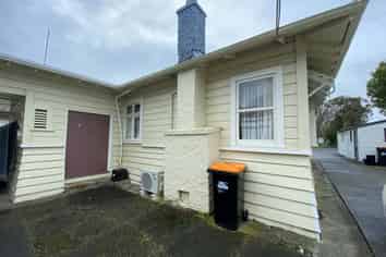 2/30 Worcester Street, West End