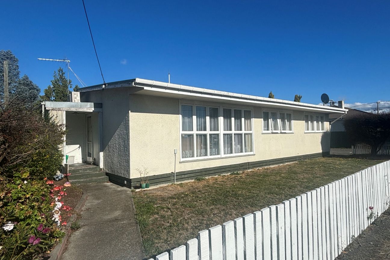 KURIPUNI STREET, 3 BEDROOMS $520 P/W - Więcej