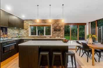 16 Forrest Hill Road, Forrest Hill