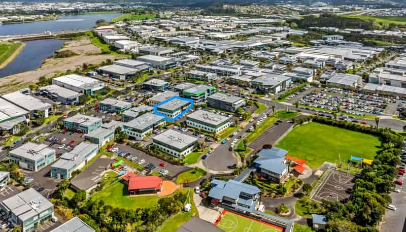 2i/3 Ceres Court, Albany